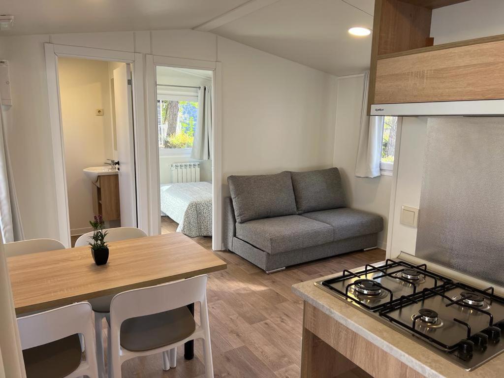Bungalows & Albergue La Playa لوغرونيو المظهر الخارجي الصورة