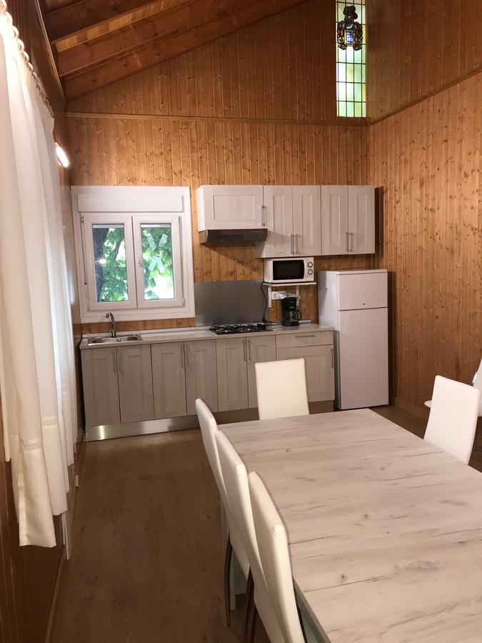 Bungalows & Albergue La Playa لوغرونيو المظهر الخارجي الصورة